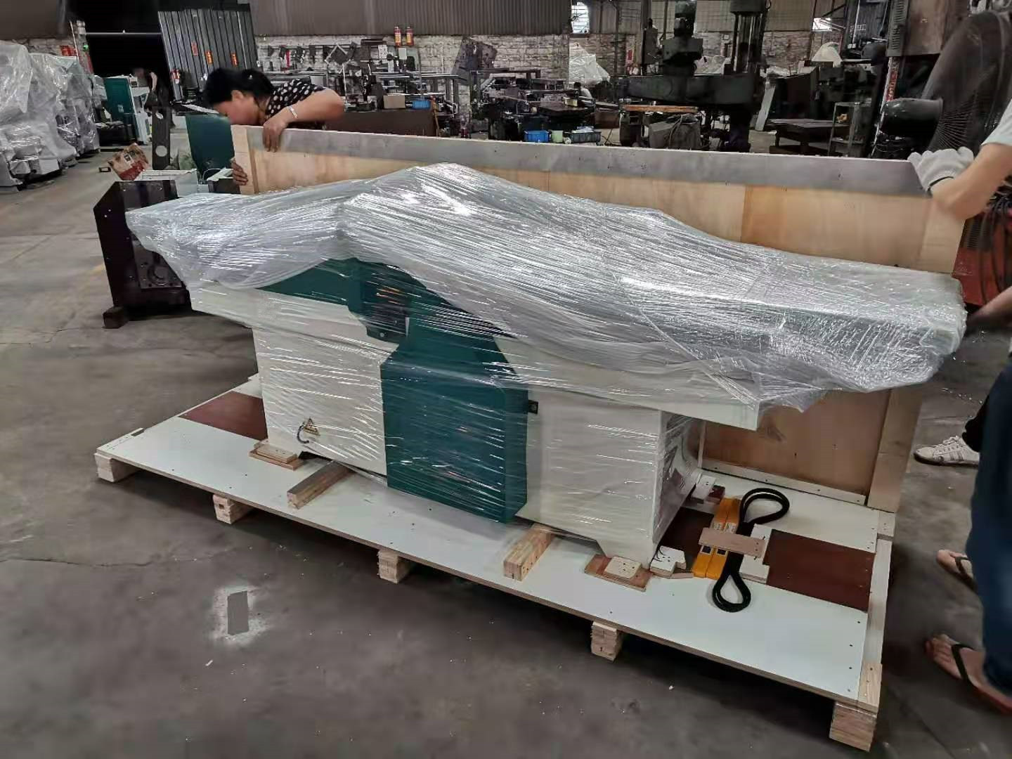 400mm 15.7 Inch Woodworking He - огляд і ціна Woodworking Machine